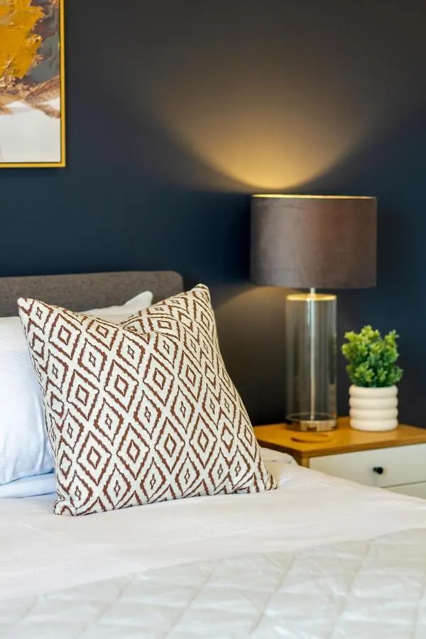 Apartment Prime Location: Hagley, Riverside, Hospital Christchurch