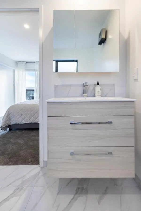 Apartment Prime Location: Hagley, Riverside, Hospital Christchurch